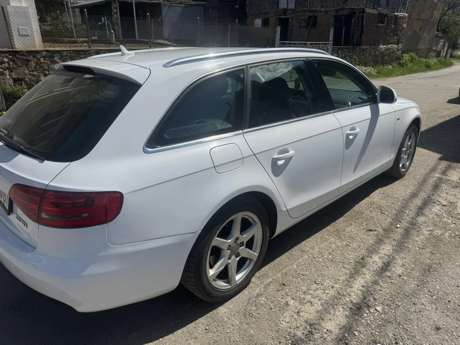 Audi A4 B8 - изображение 4