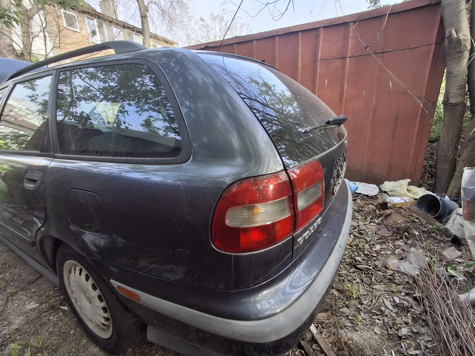 Volvo V40  - изображение 7