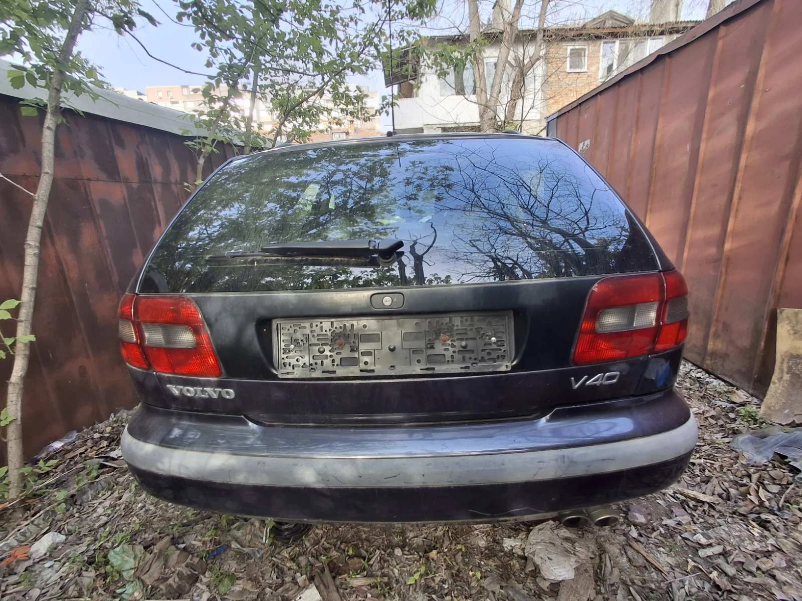 Volvo V40  - изображение 4