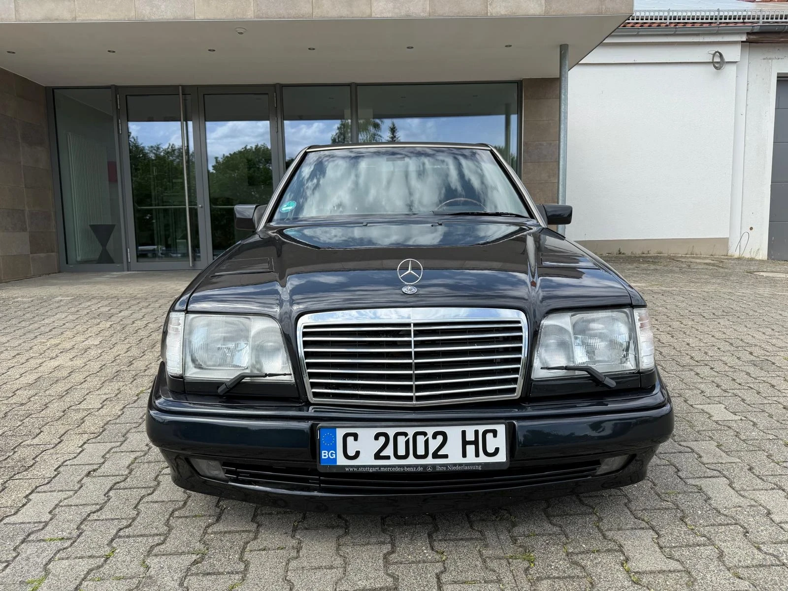 Mercedes-Benz E 500  - изображение 7