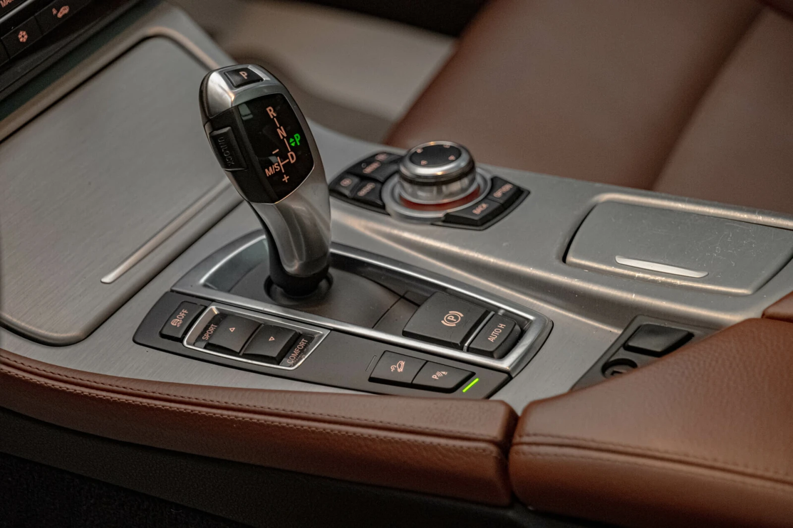 BMW 530 F11/xDrive/Night Vision//Dynamic Drive/ | Mobile.bg   12