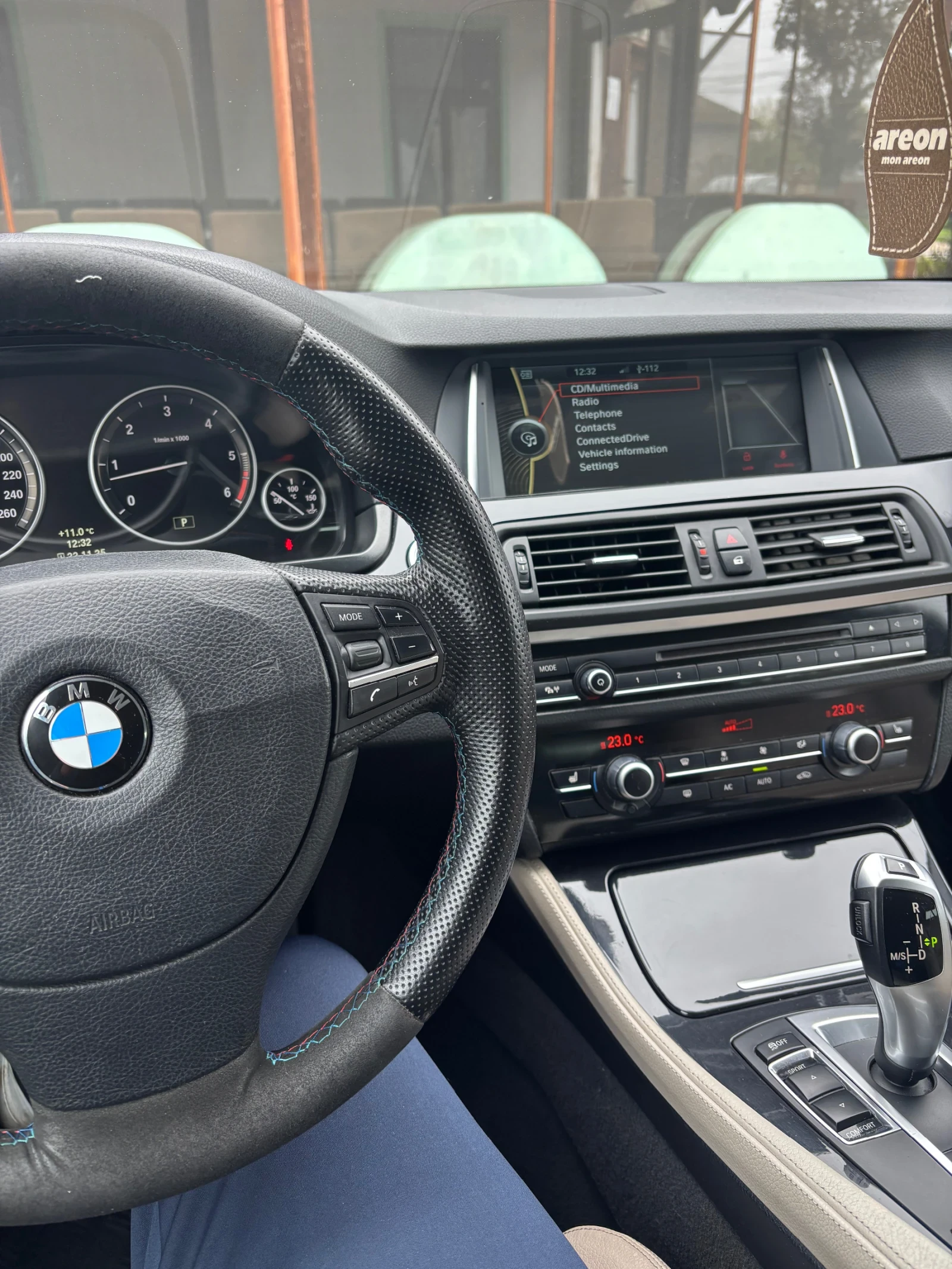 BMW 530 F11 530d, снимка 13 - Автомобили и джипове - 53843477