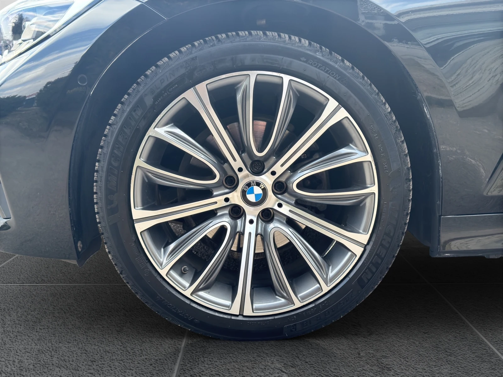 BMW 320 xDrive, снимка 5 - Автомобили и джипове - 53936597