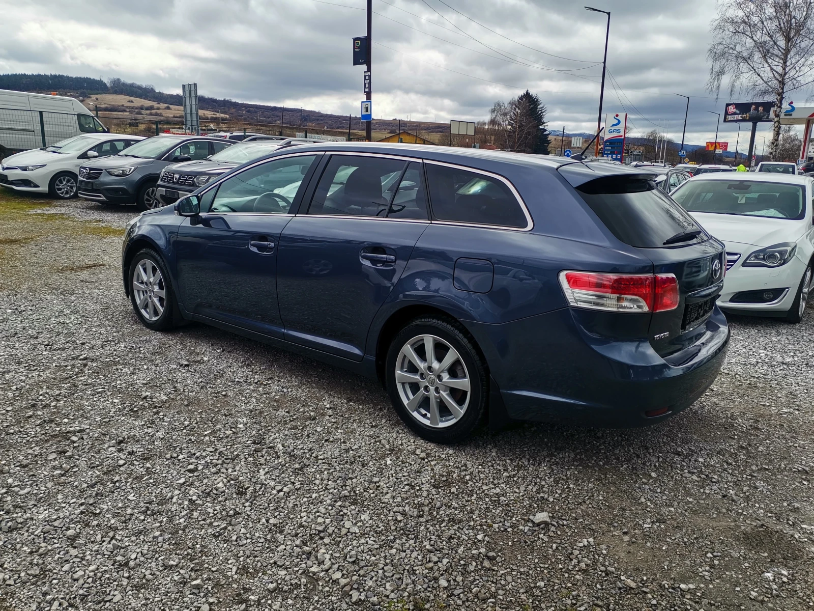 Toyota Avensis 2.0 D4D 125к.с., снимка 6 - Автомобили и джипове - 54019932