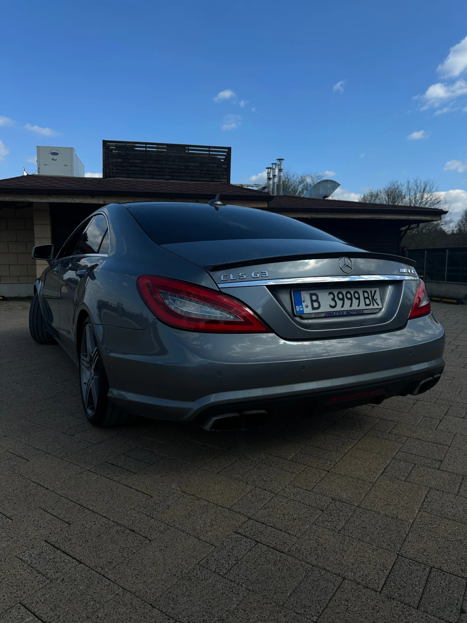 Mercedes-Benz CLS 63 AMG Performance Pack, снимка 2 - Автомобили и джипове - 54077494