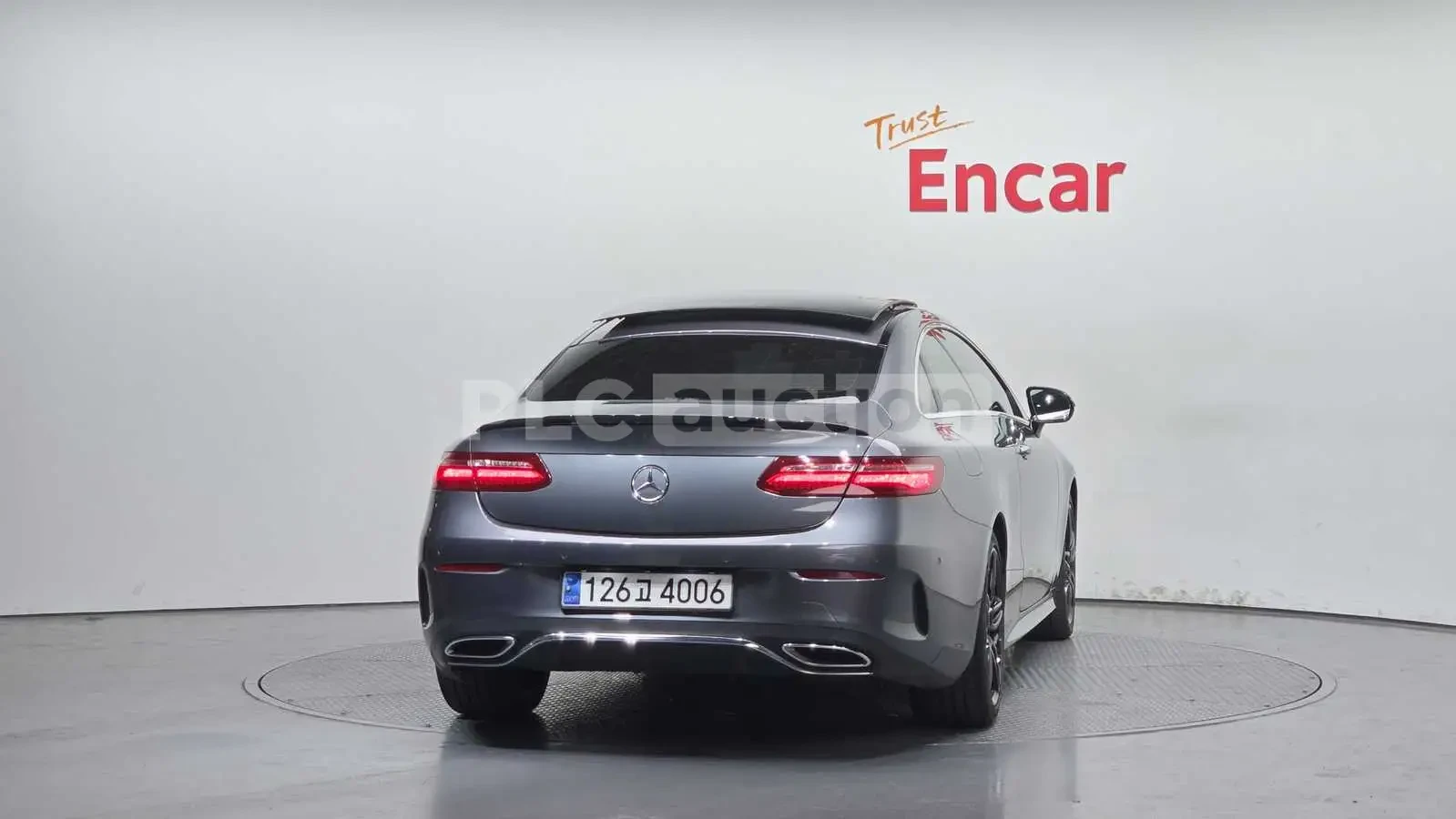 Mercedes-Benz E 220 AMG PK* BURMASTER* KEYLESS* AMBIENT* КРАЙНА ЦЕНА, снимка 4 - Автомобили и джипове - 54169979