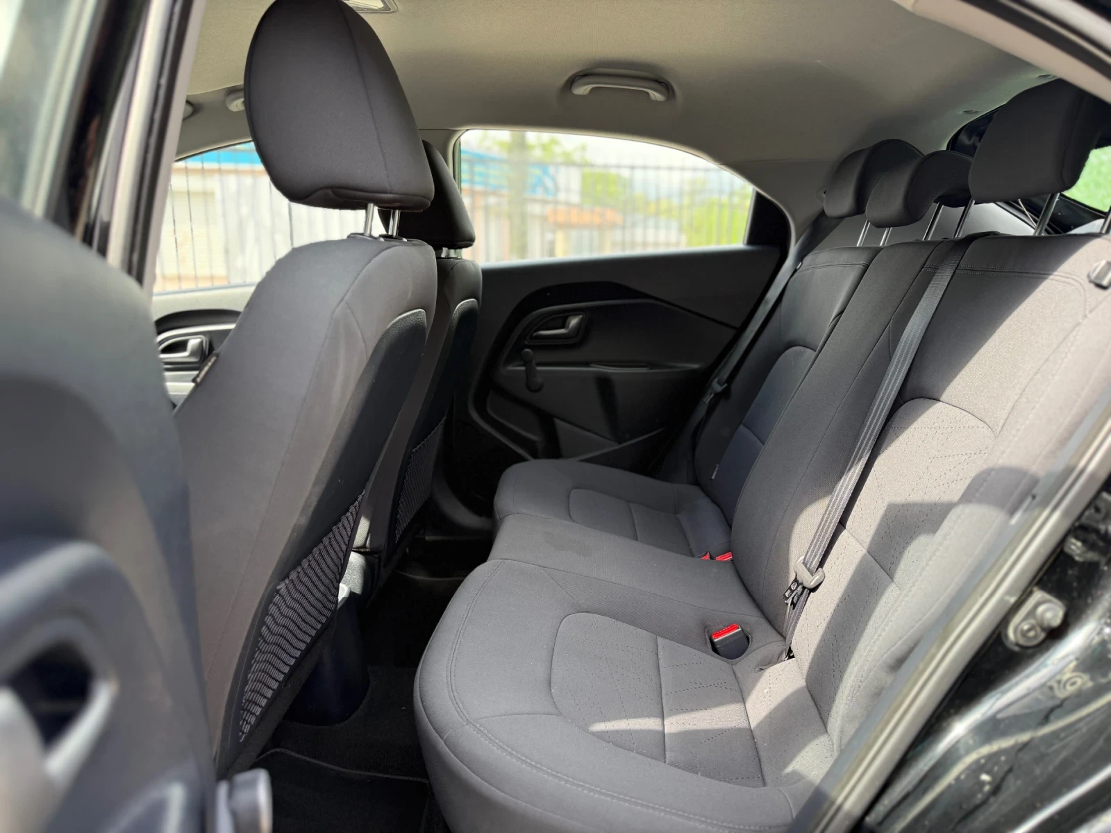 Kia Rio 1.25i 84кс 122000КМ ГЕРМАНИЯ, снимка 10 - Автомобили и джипове - 54482162