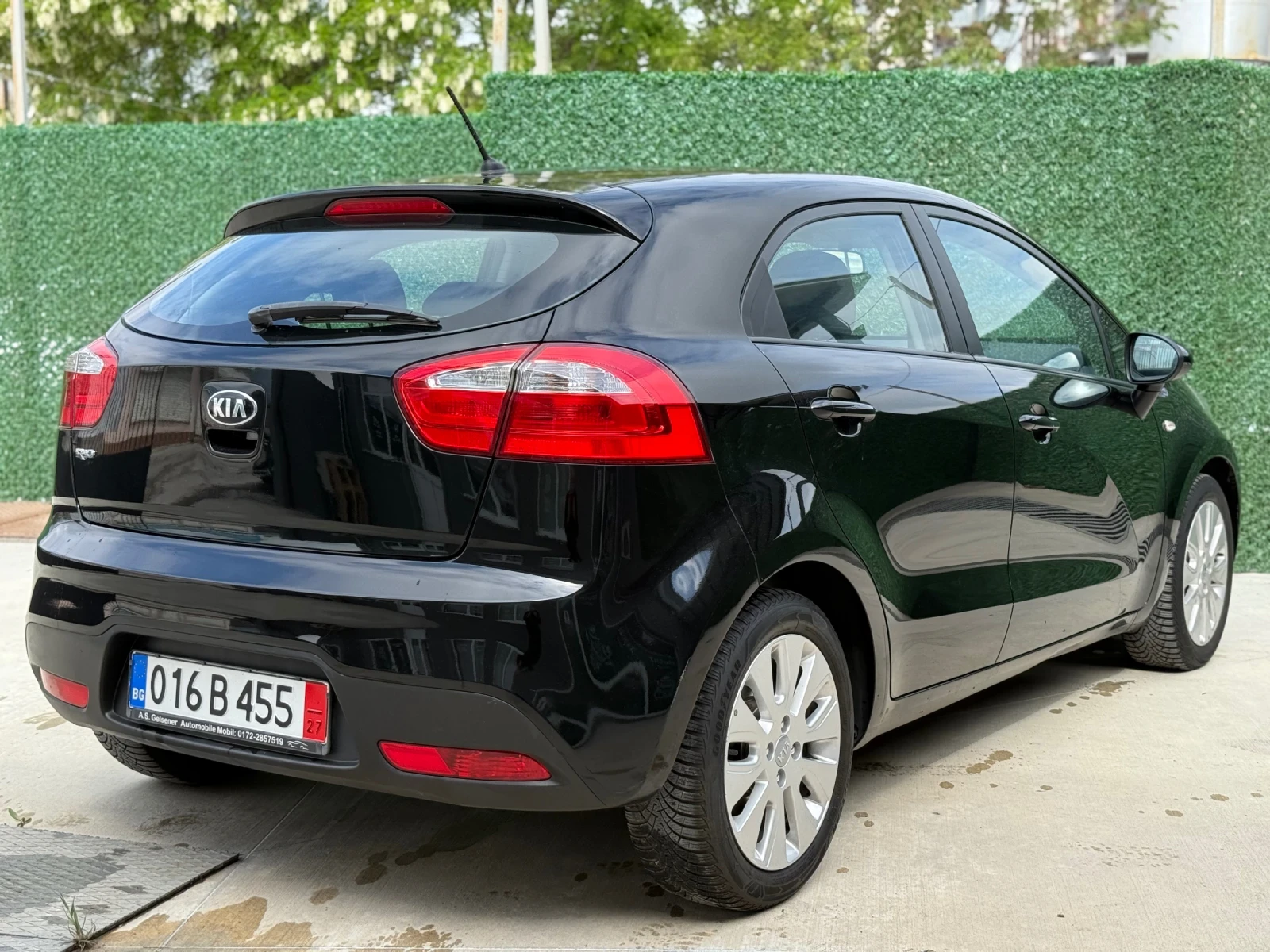 Kia Rio 1.25i 84кс 122000КМ ГЕРМАНИЯ, снимка 13 - Автомобили и джипове - 54482162