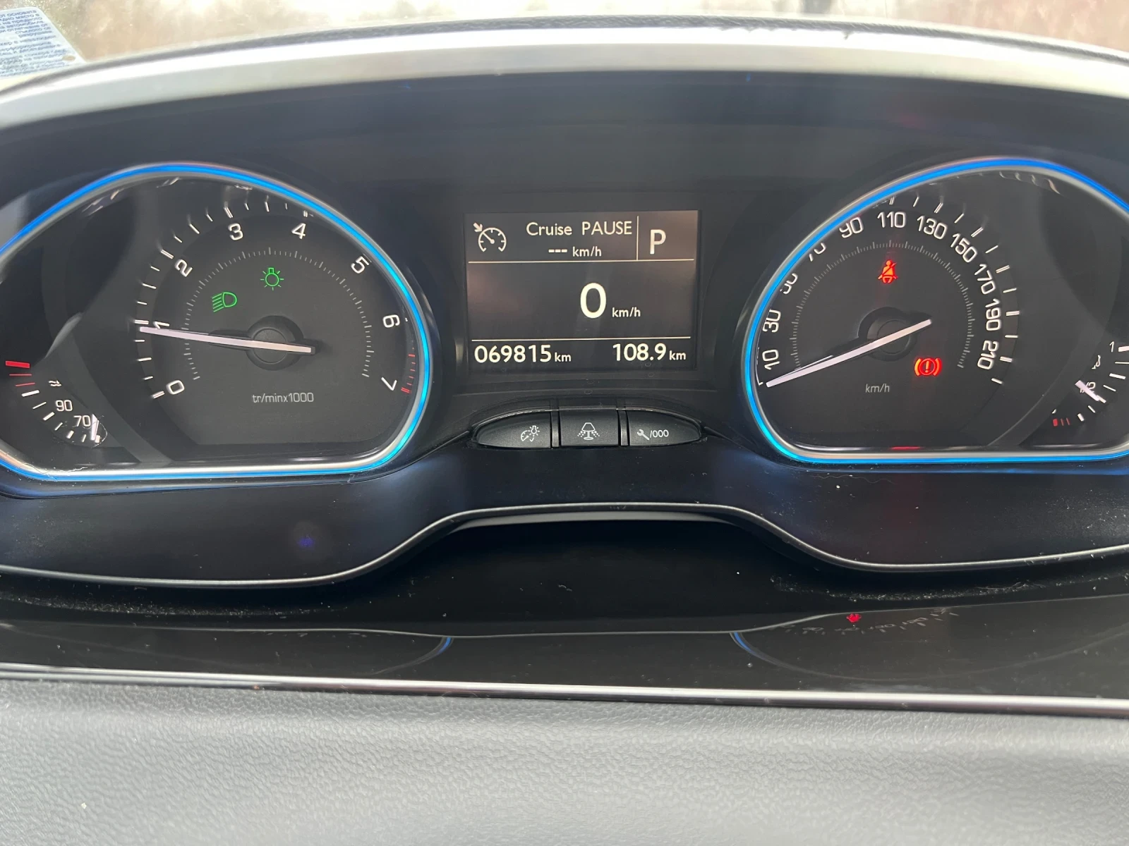 Peugeot 208 1.6VTI ALLURE AUTO, снимка 10 - Автомобили и джипове - 54576506