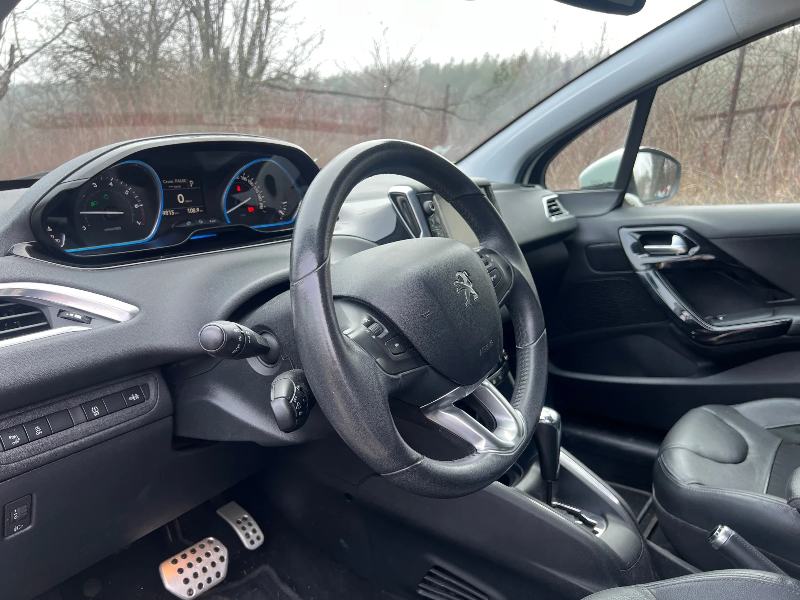 Peugeot 208 1.6VTI ALLURE AUTO, снимка 11 - Автомобили и джипове - 54576506