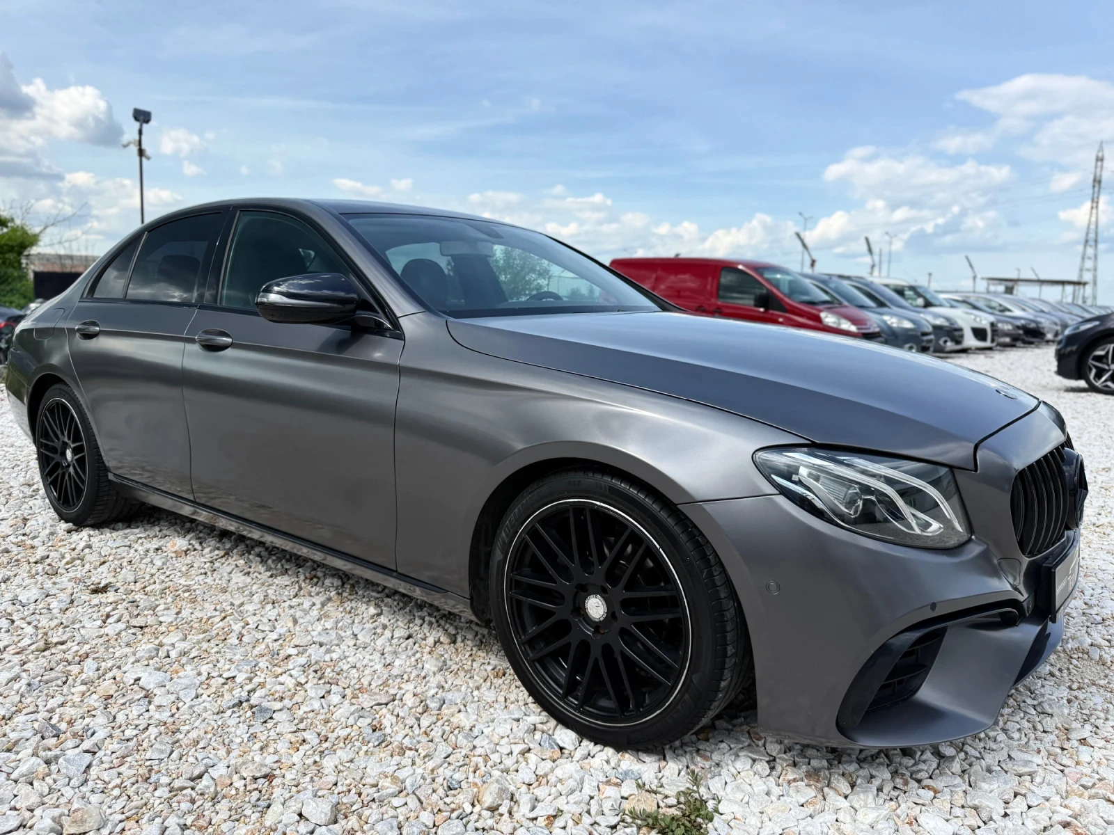 Mercedes-Benz E 200 220 CDI / AMG / 9G / BURMESTER / DISTRONIC /CAMERA, снимка 3 - Автомобили и джипове - 54671535