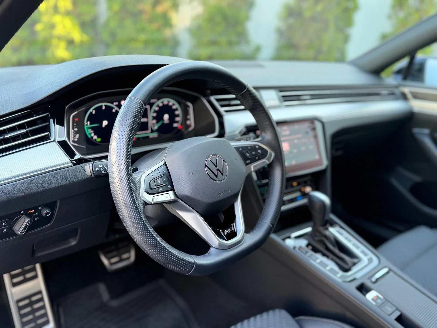 VW Passat, снимка 10 - Автомобили и джипове - 54923008