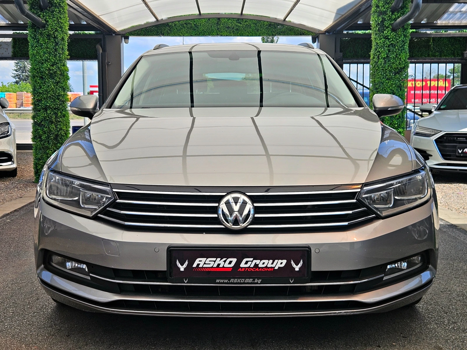 VW Passat 2.0TDI/GERMANY/DISTRONIC/ERGO COMFORT/CAR PLAY/LIZ, снимка 2 - Автомобили и джипове - 54997352
