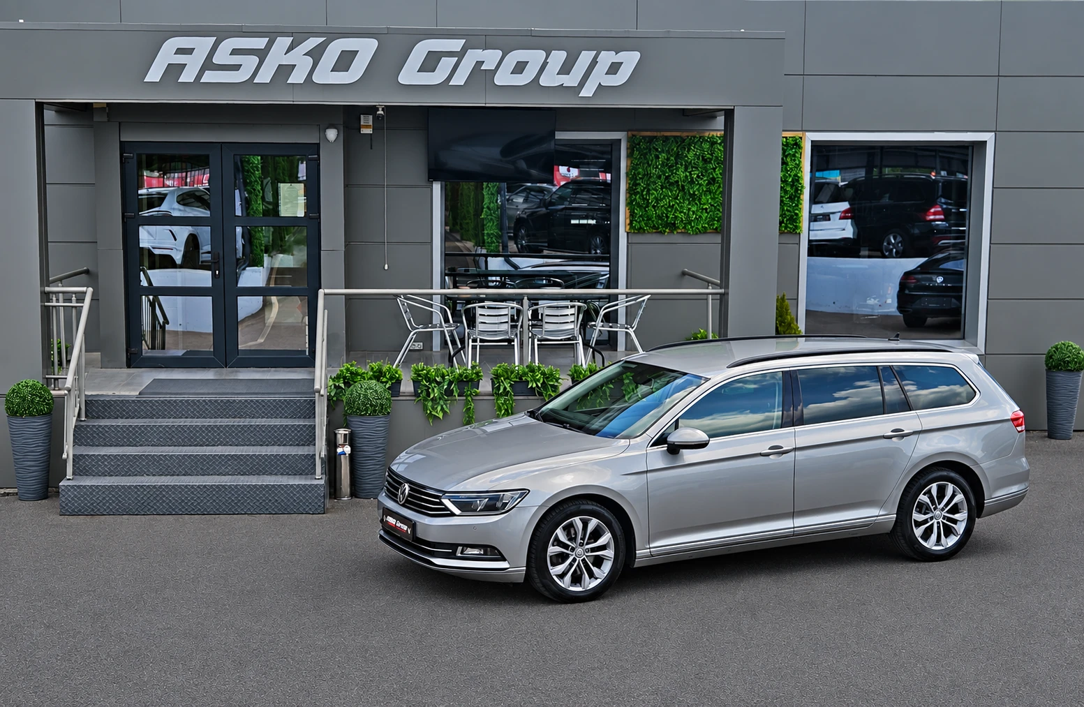 VW Passat 2.0TDI/GERMANY/DISTRONIC/ERGO COMFORT/CAR PLAY/LIZ, снимка 17 - Автомобили и джипове - 54997352
