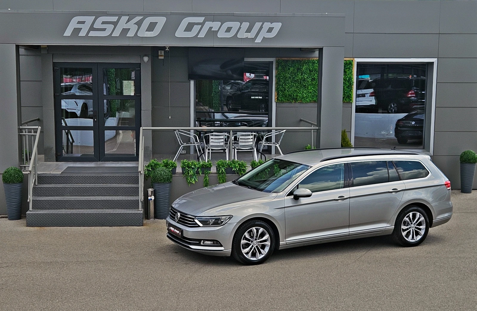 VW Passat 2.0TDI/GERMANY/DISTRONIC/ERGO COMFORT/CAR PLAY/LIZ, снимка 17 - Автомобили и джипове - 54997352