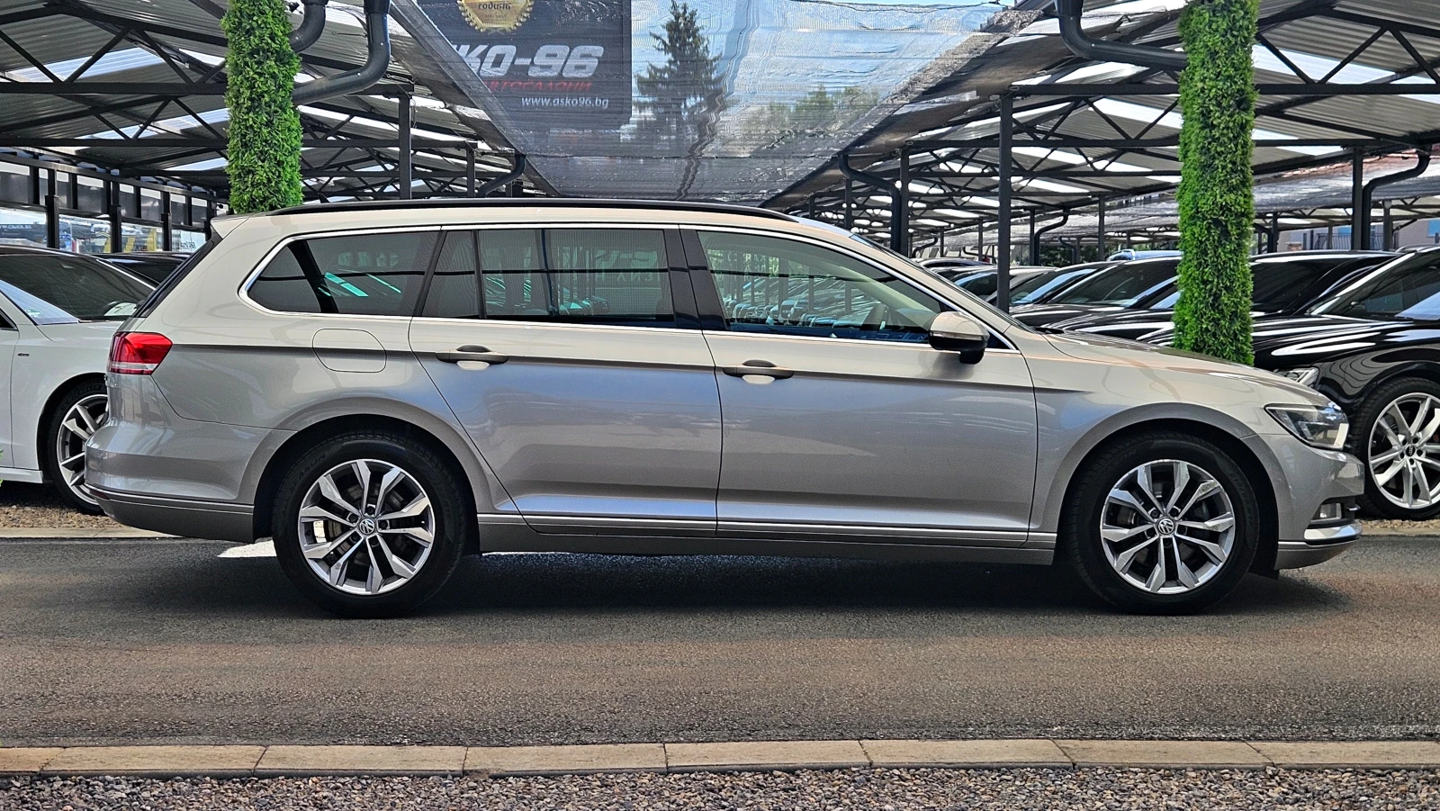 VW Passat 2.0TDI/GERMANY/DISTRONIC/ERGO COMFORT/CAR PLAY/LIZ, снимка 4 - Автомобили и джипове - 54997352