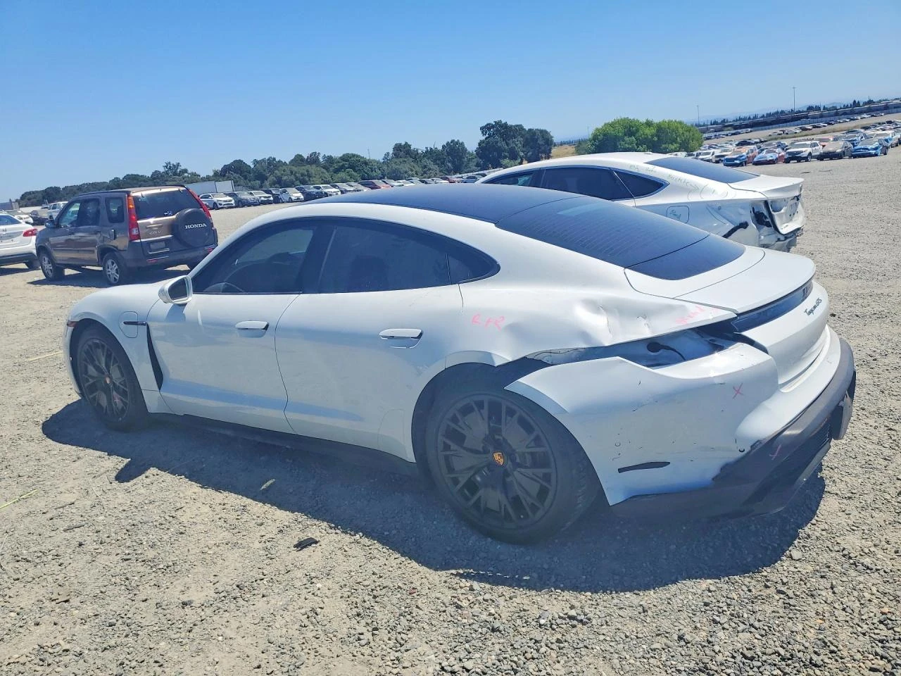 Porsche Taycan GTS , снимка 4 - Автомобили и джипове - 55057379