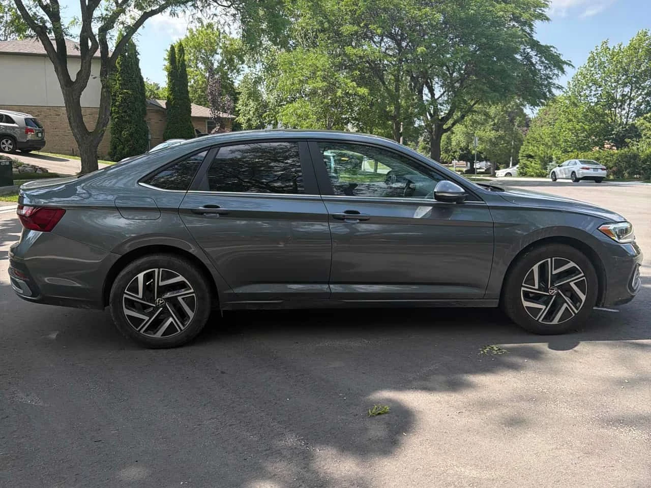 VW Jetta * Highline * CARFAX * БЕЗ ПЪРВОНАЧАЛНА ВНОСКА, снимка 3 - Автомобили и джипове - 55179971