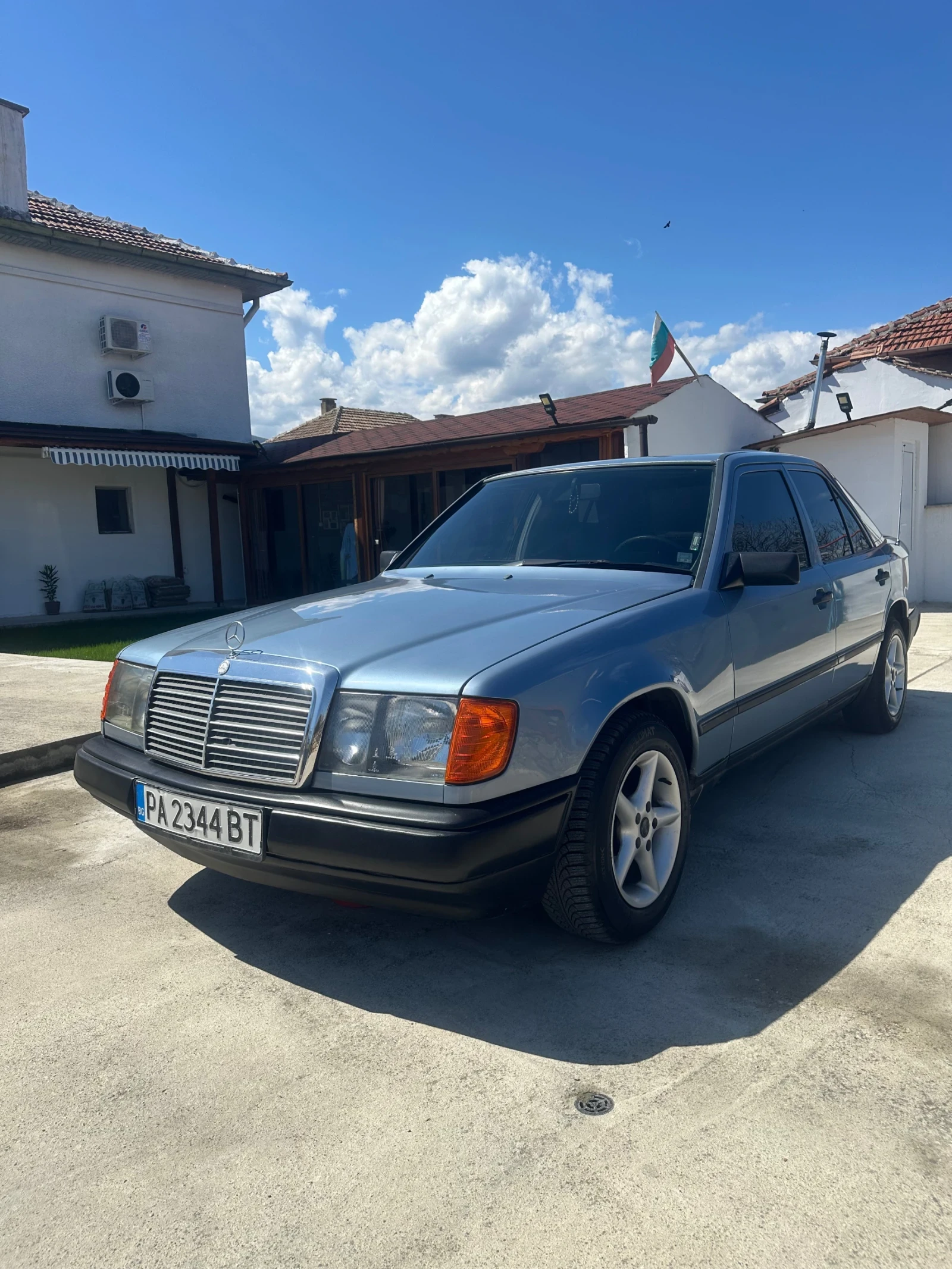 Mercedes-Benz 124, снимка 2 - Автомобили и джипове - 55322197