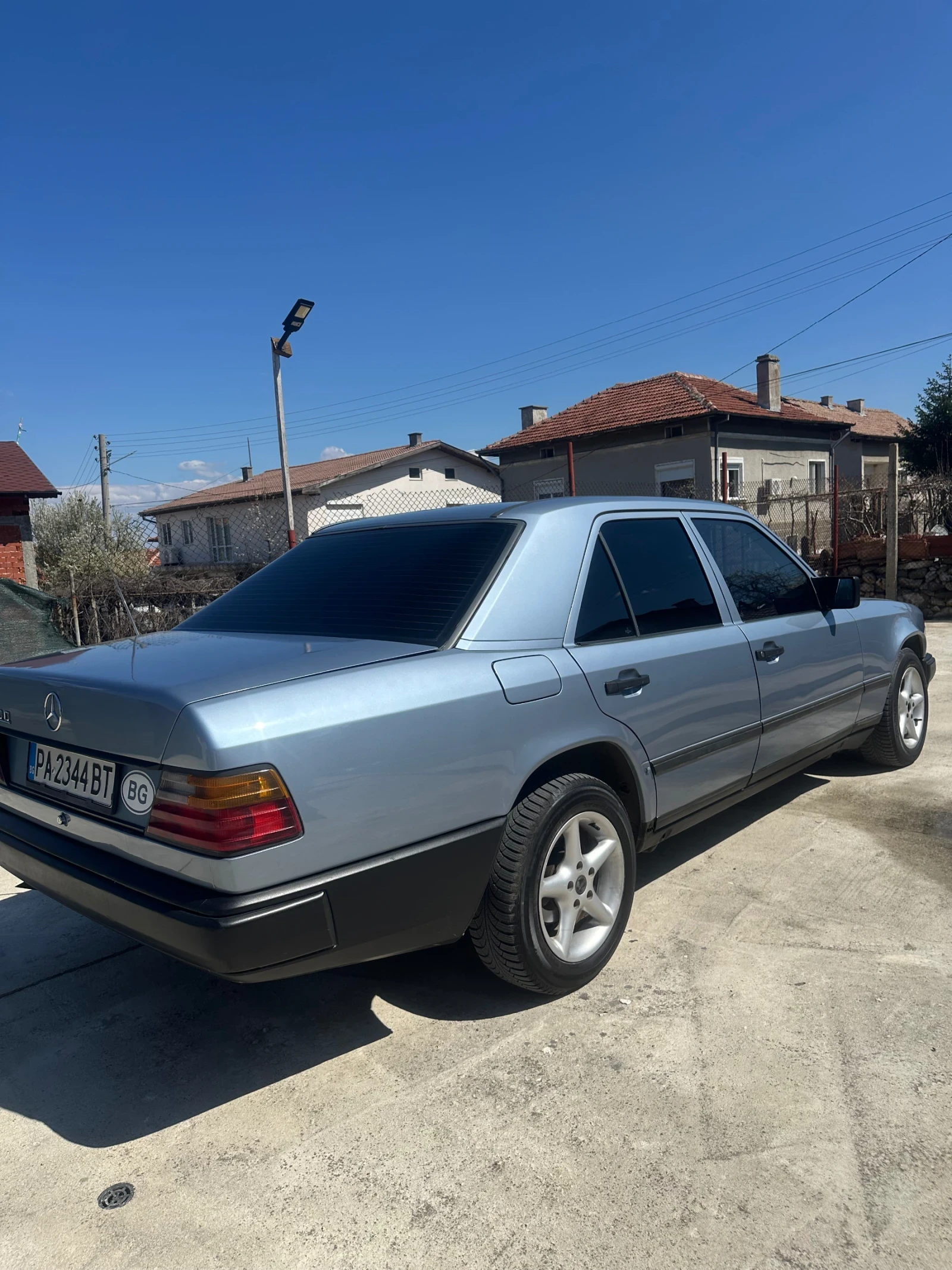 Mercedes-Benz 124, снимка 4 - Автомобили и джипове - 55322197