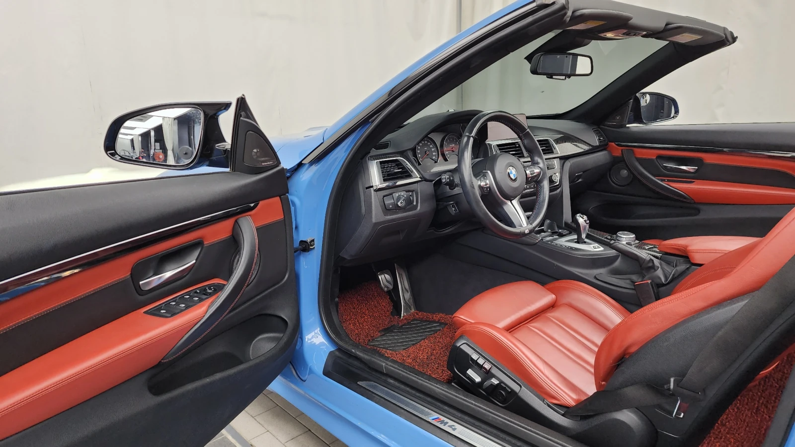 BMW M4 CABRIO* ЧЕРВЕНА КОЖА* HEAD UP* NAVI* КАМЕРА, снимка 6 - Автомобили и джипове - 55395825
