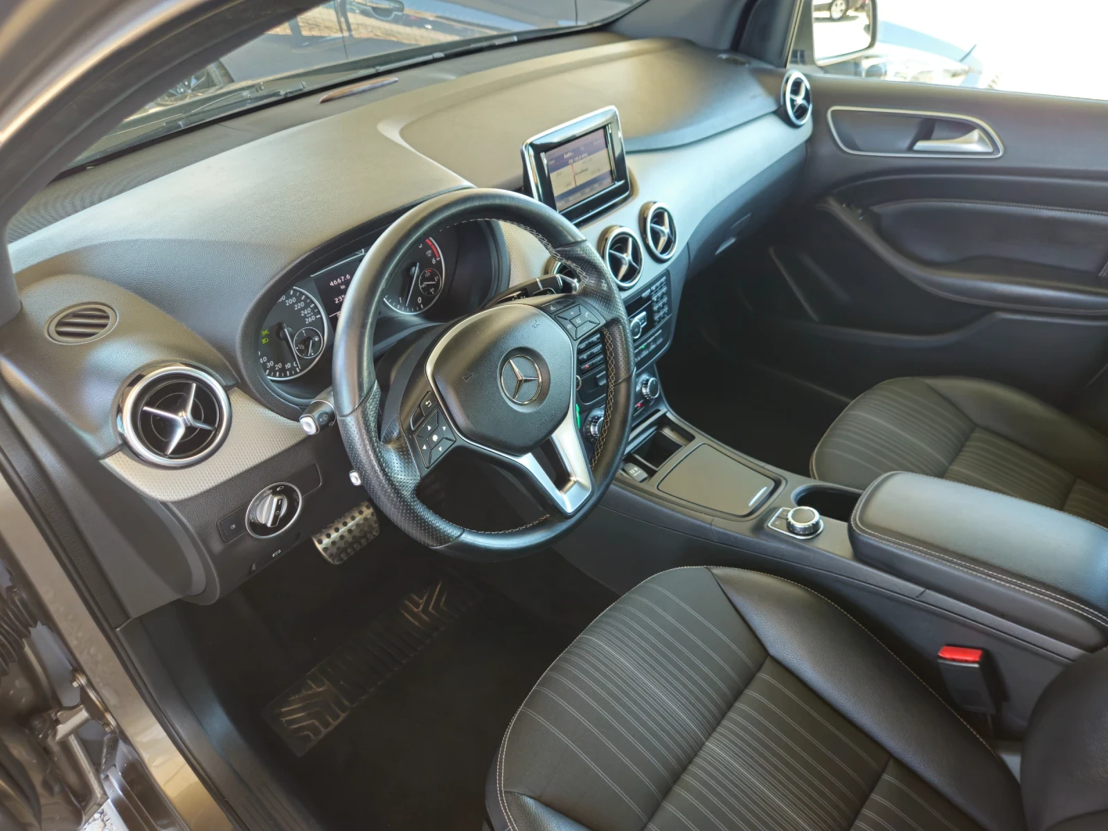 Mercedes-Benz B 180 2.0 D AUTOMAT , снимка 9 - Автомобили и джипове - 55482338