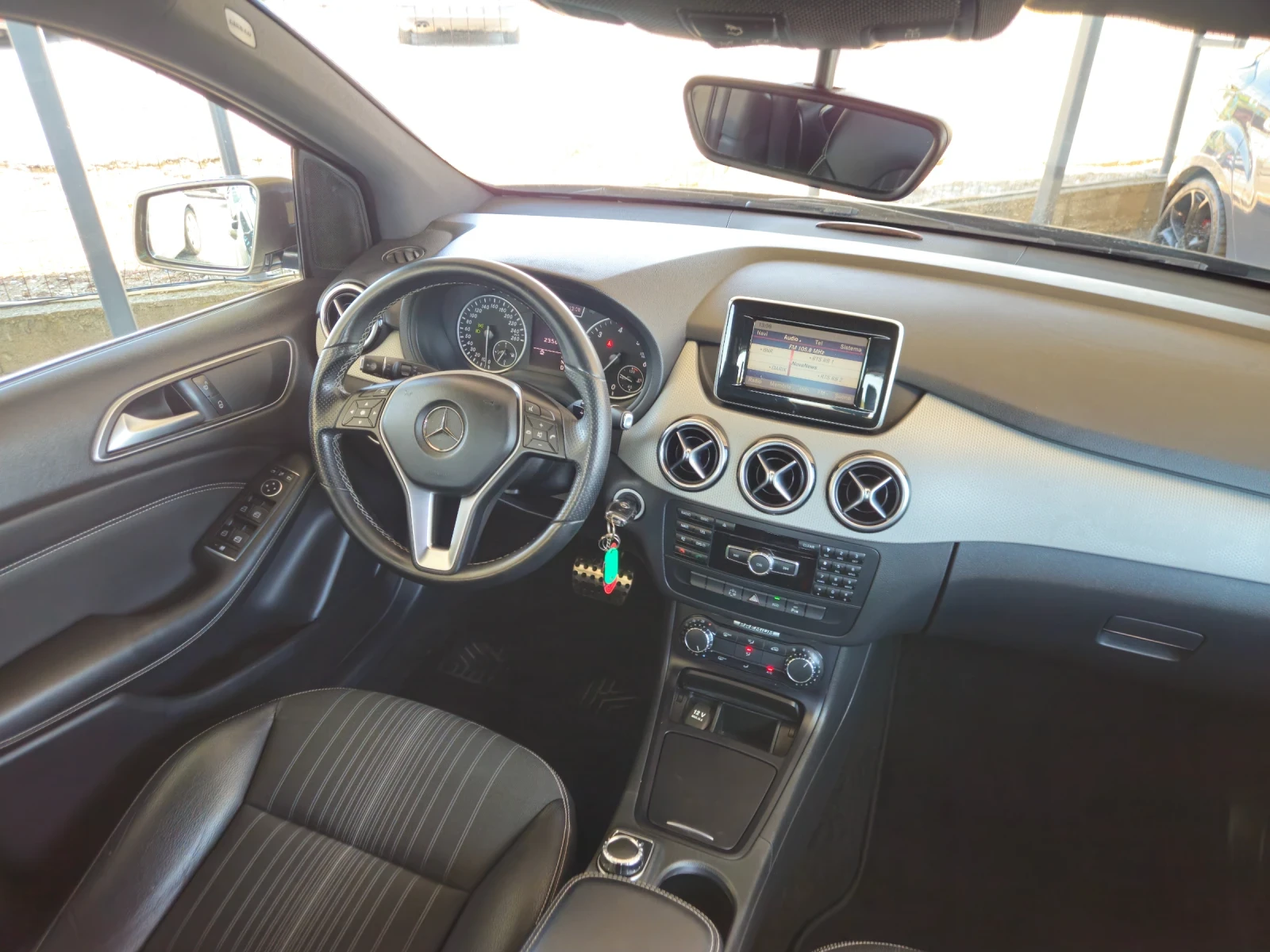Mercedes-Benz B 180 2.0 D AUTOMAT , снимка 14 - Автомобили и джипове - 55482338