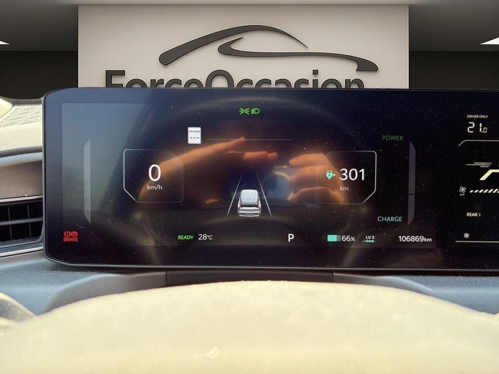Kia EV9 DISTRONIC* 360* ОБДУХ* СЛ.ЛЕНТИ* HUD, снимка 11 - Автомобили и джипове - 55644141