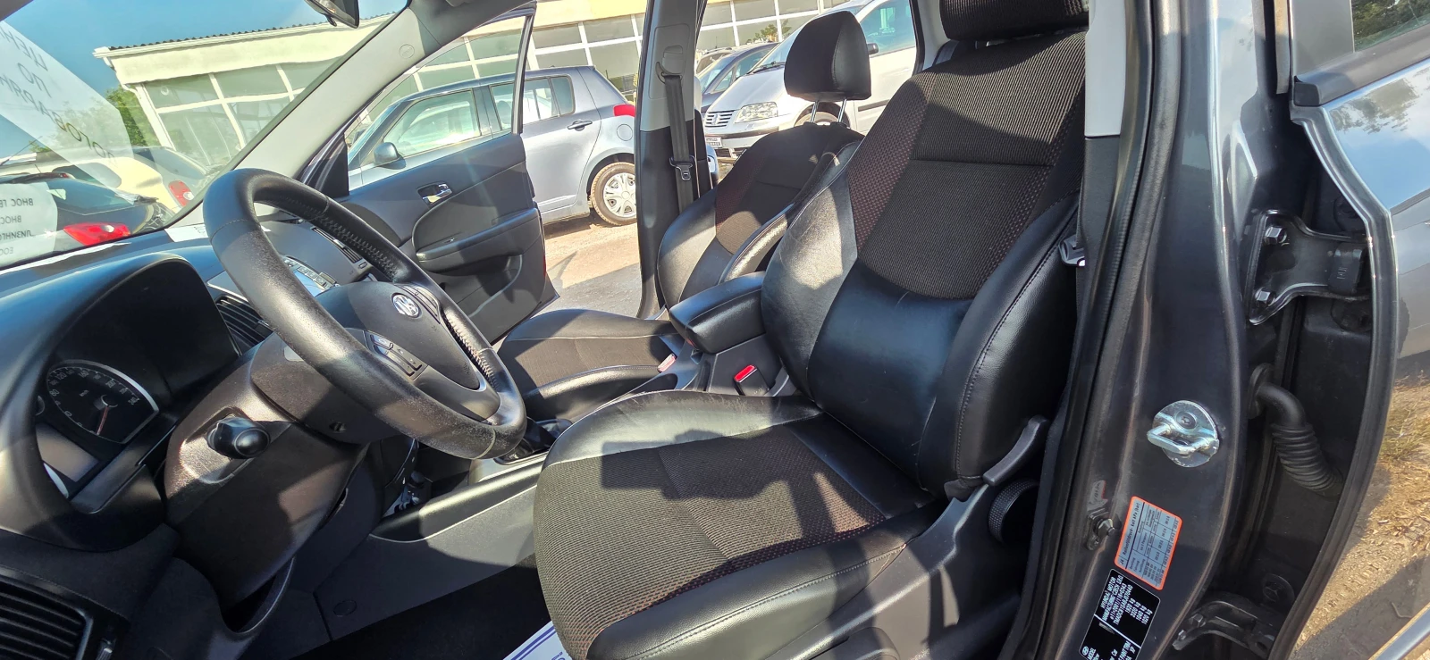 Hyundai I30 1.6 CRDI-ПЕРФЕКТЕН, снимка 10 - Автомобили и джипове - 55796282