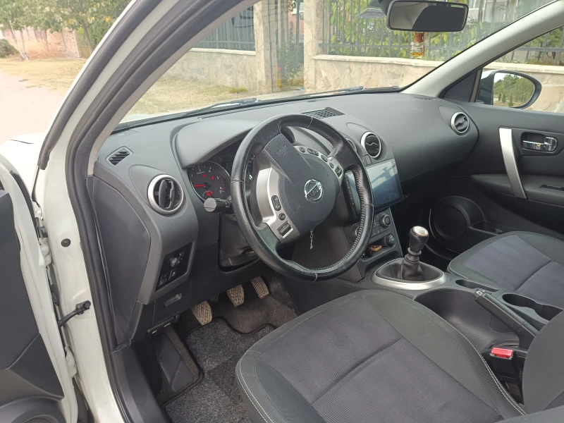 Nissan Qashqai J 10, снимка 9 - Автомобили и джипове - 47296390