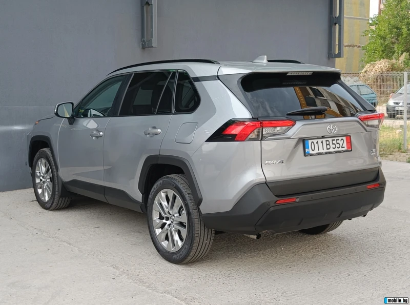 Toyota Rav4 2.5 XLE  AWD, снимка 6 - Автомобили и джипове - 49544014