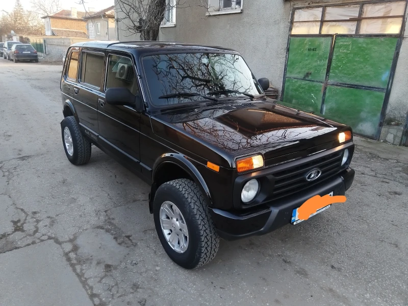 Lada Niva урбън, снимка 3 - Автомобили и джипове - 49089535