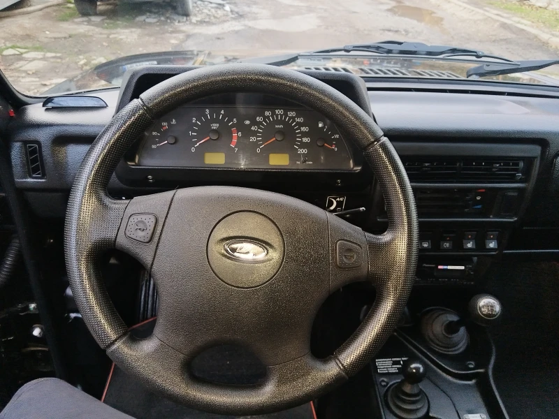 Lada Niva урбън, снимка 14 - Автомобили и джипове - 49089535