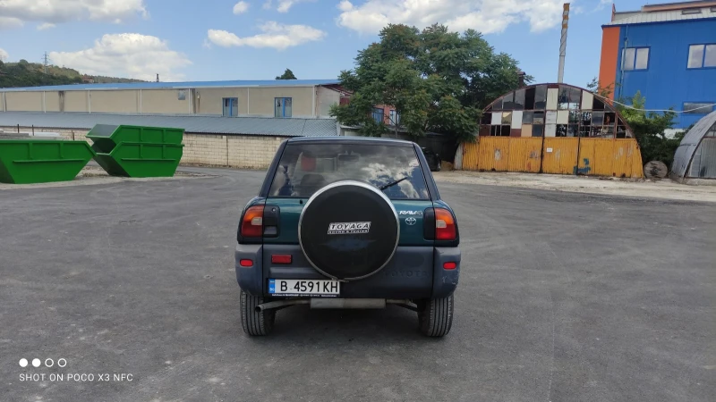 Toyota Rav4 Автомат, снимка 8 - Автомобили и джипове - 52050279