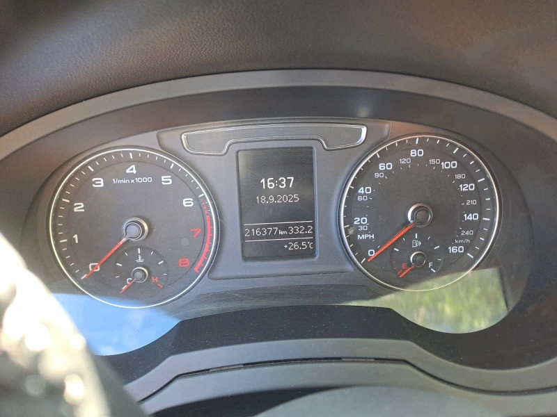 Audi Q3, снимка 17 - Автомобили и джипове - 52635221