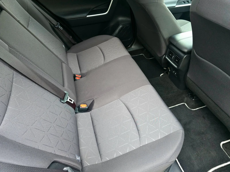 Toyota Rav4 2.5 XYBRID 4×4 222PS, снимка 14 - Автомобили и джипове - 53249319