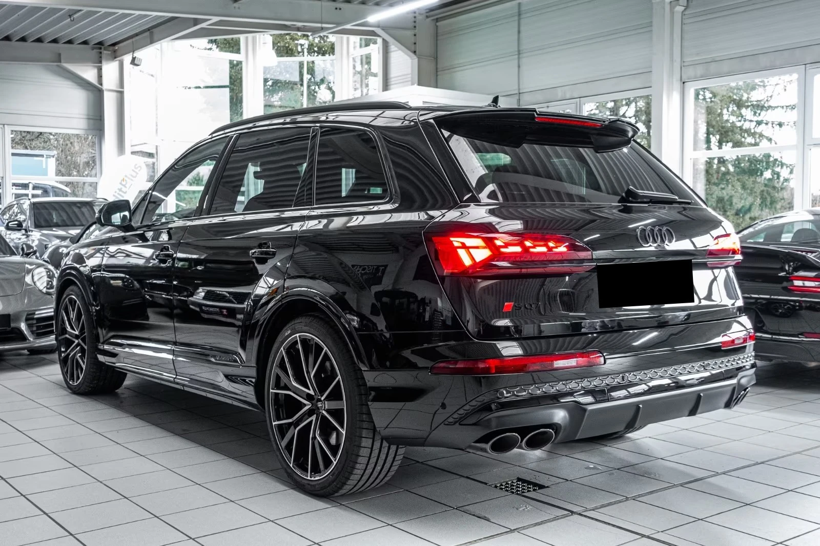 Audi SQ7 4.0TFSI NEWMod25* HUD* Laser* Pan - изображение 2