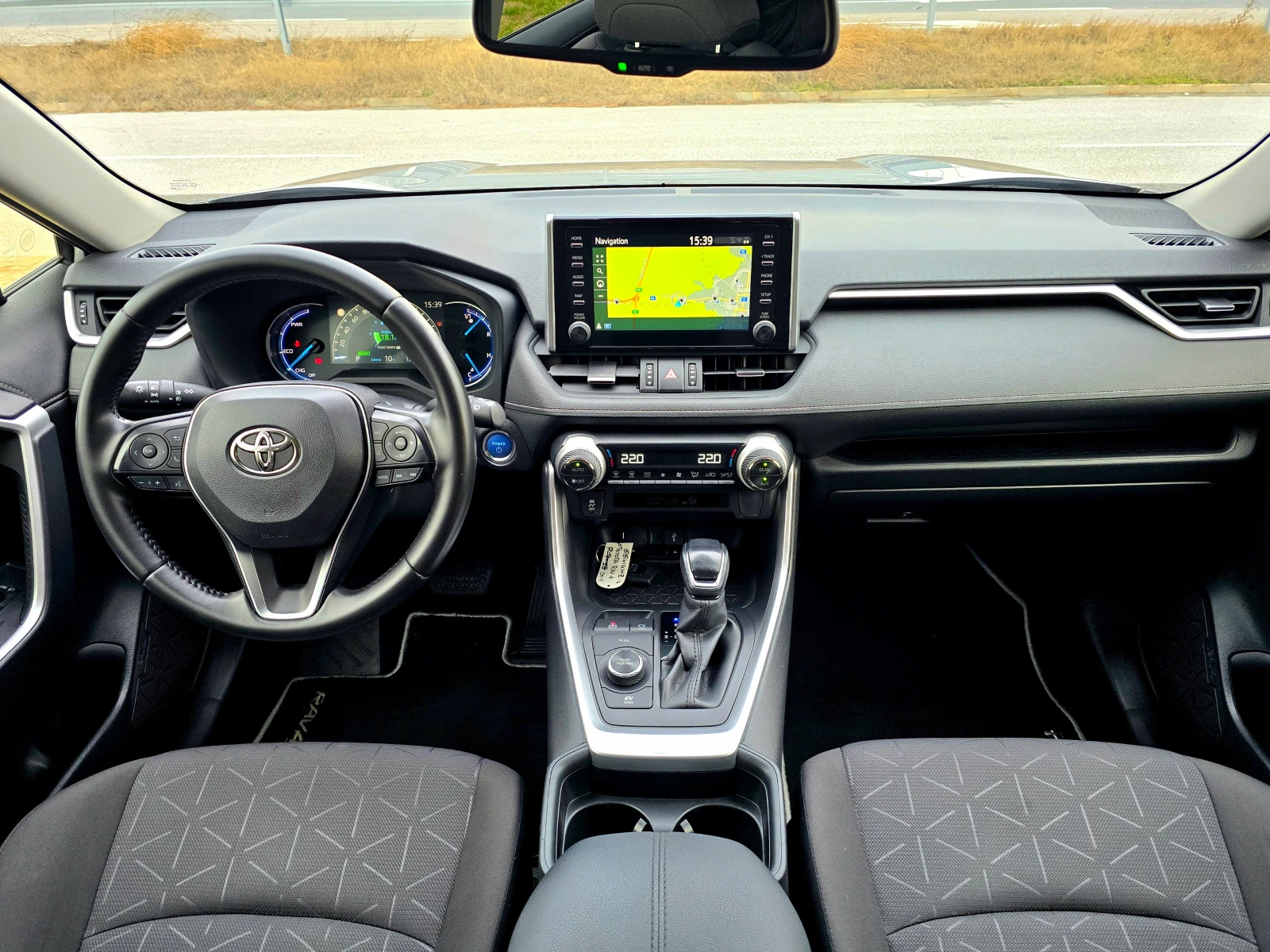 Toyota Rav4 2.5 XYBRID 4×4 222PS - изображение 10