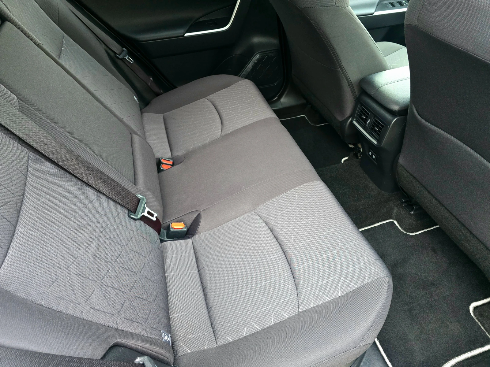 Toyota Rav4 2.5 XYBRID 4×4 222PS | Mobile.bg � ����������� 14