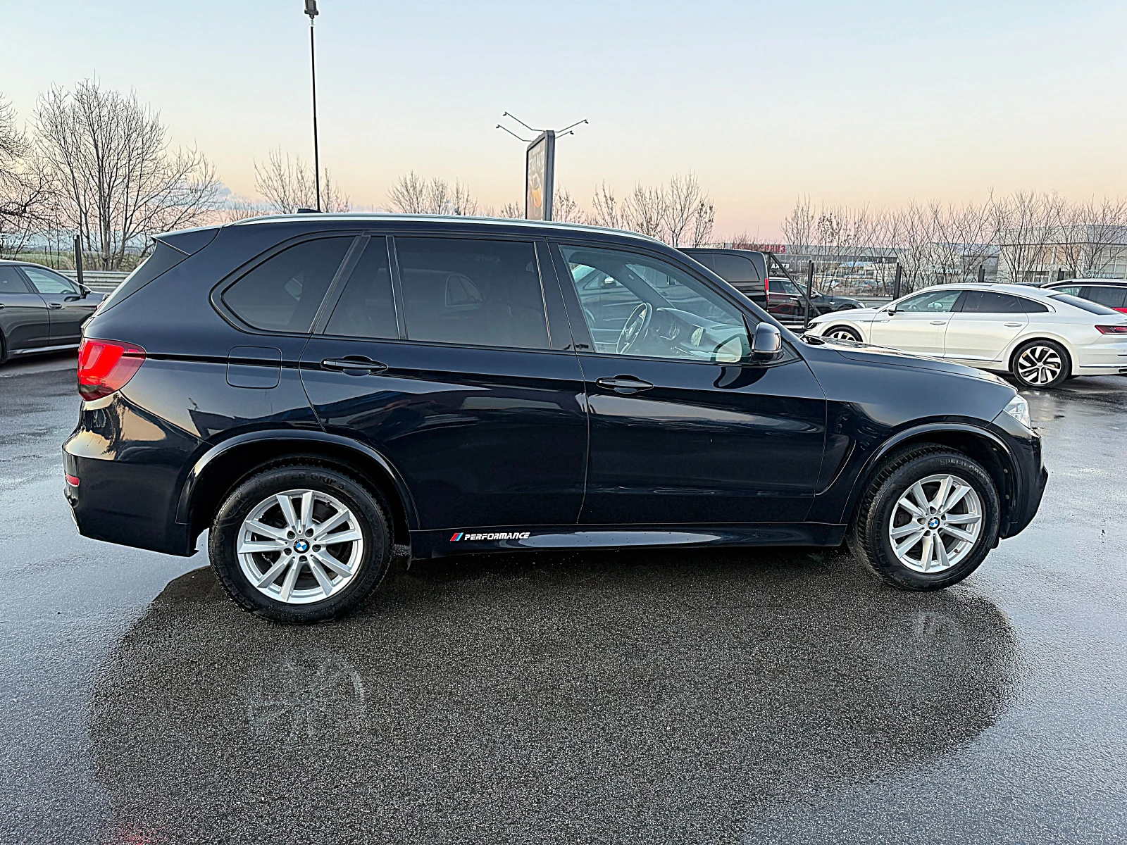 BMW X5 M PAKET-SPORT-360 KAMERI-4x4-LED-BIXENON-ОБДУХВАНЕ - изображение 6