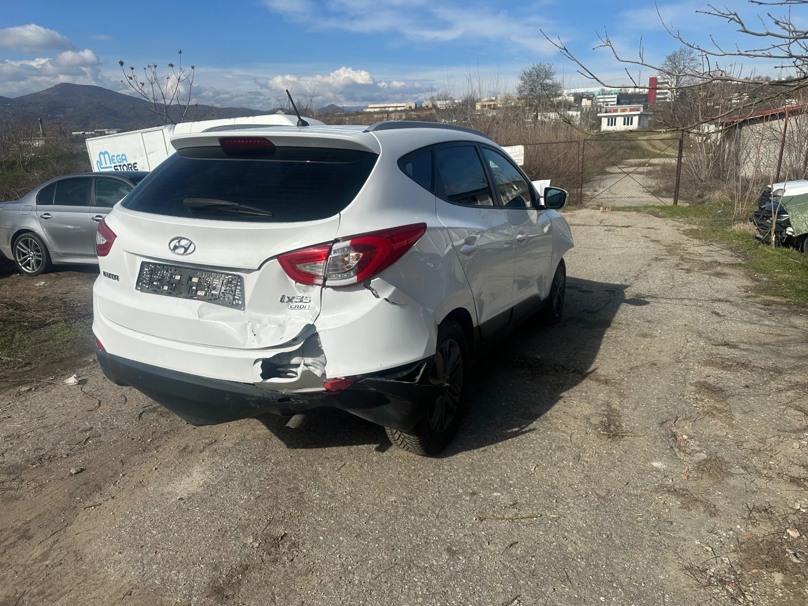 Hyundai IX35 1.7, снимка 2 - Автомобили и джипове - 53870911