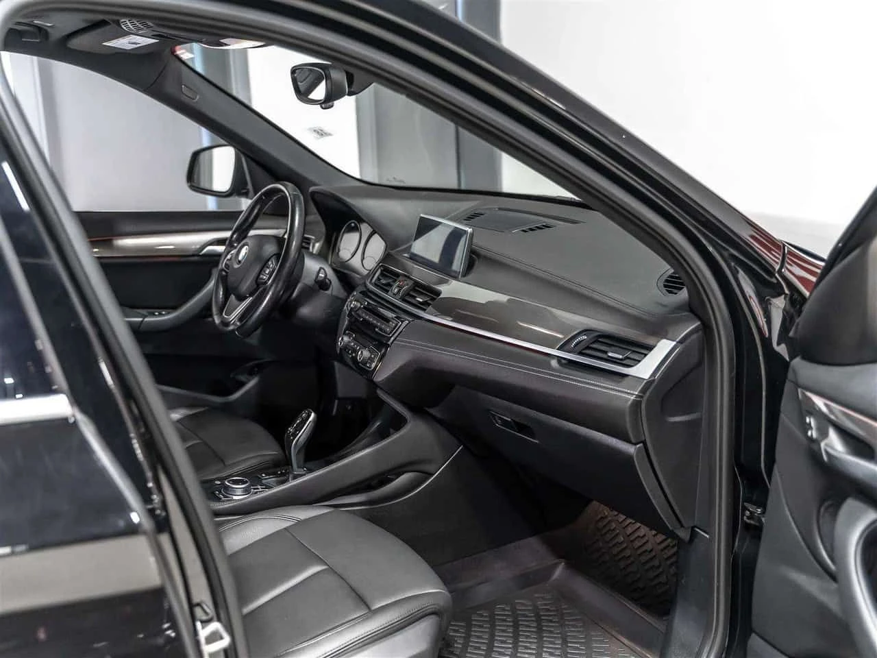 BMW X1 * xDrive28i * CARFAX * ���� �� �� | Mobile.bg � ����������� 9