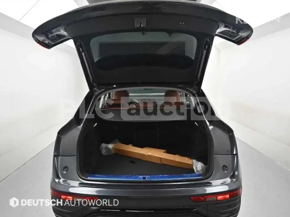 Audi Q5 SPORTBACK* АМБИЕНТНО* ПОДГРЕВИ* ПАНОРАМА* ДИСТРОНИ, снимка 8 - Автомобили и джипове - 54553546