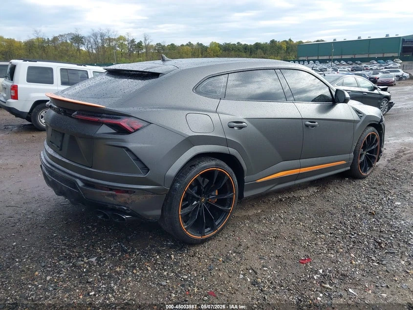 Lamborghini Urus CARBON| HUD| 360| PANO| AMBIENT| CARFAX| , снимка 5 - Автомобили и джипове - 55049135