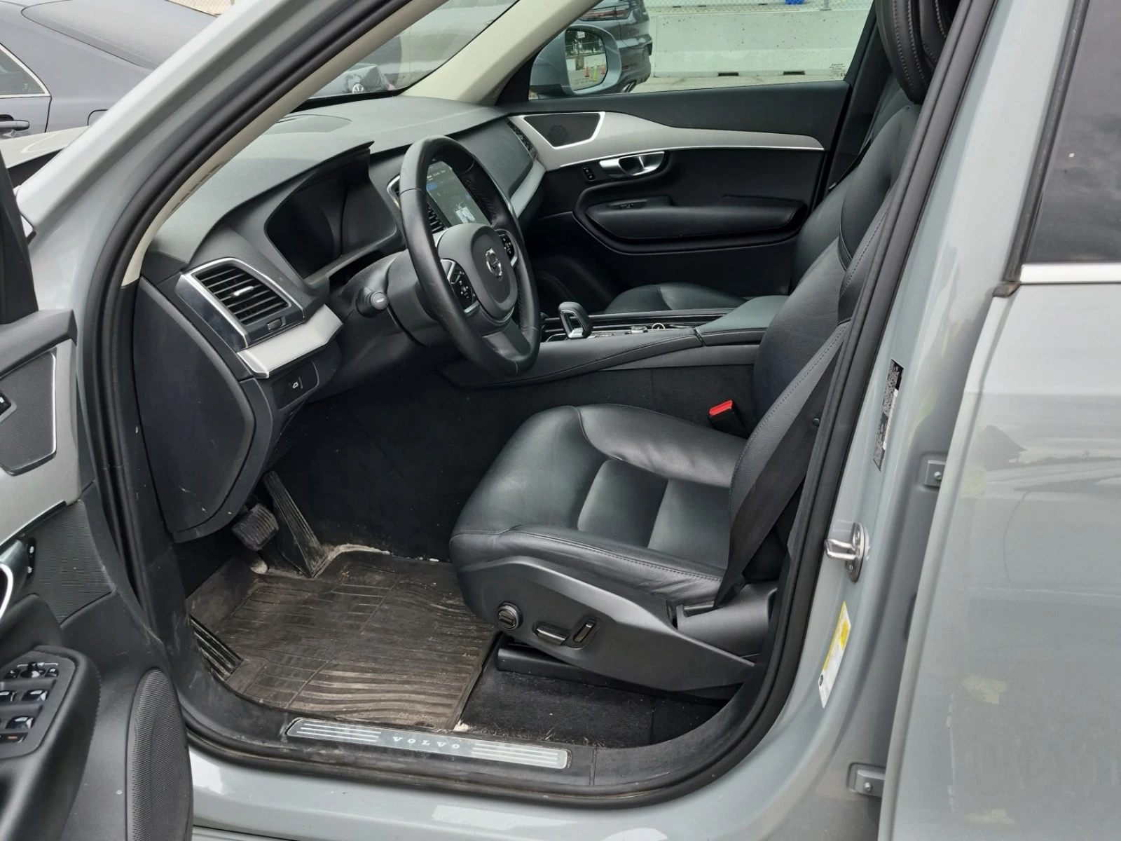 Volvo Xc90 CORE BRIGHT THEME * CARFAX * БЕЗ ПЪРВОНАЧАЛНА , снимка 5 - Автомобили и джипове - 55919934