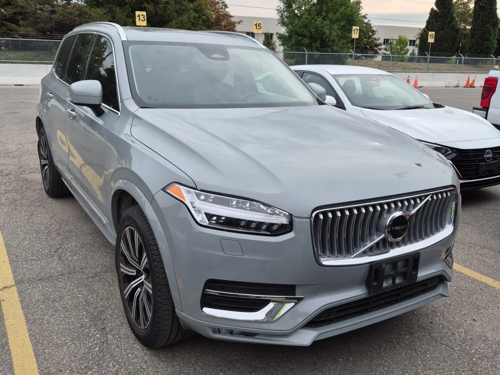Volvo Xc90 CORE BRIGHT THEME * CARFAX * БЕЗ ПЪРВОНАЧАЛНА , снимка 2 - Автомобили и джипове - 55919934