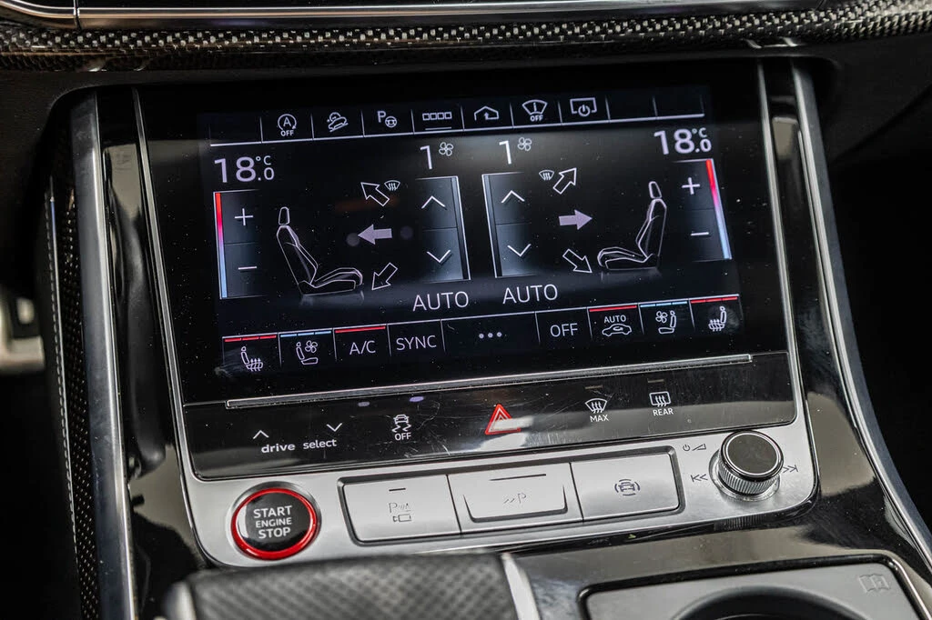 Audi SQ7 Bang & Olufsen 3D/HUD/ОБДУХВАНЕ/BLACK PKG/МАСАЖИ/, снимка 14 - Автомобили и джипове - 56198392