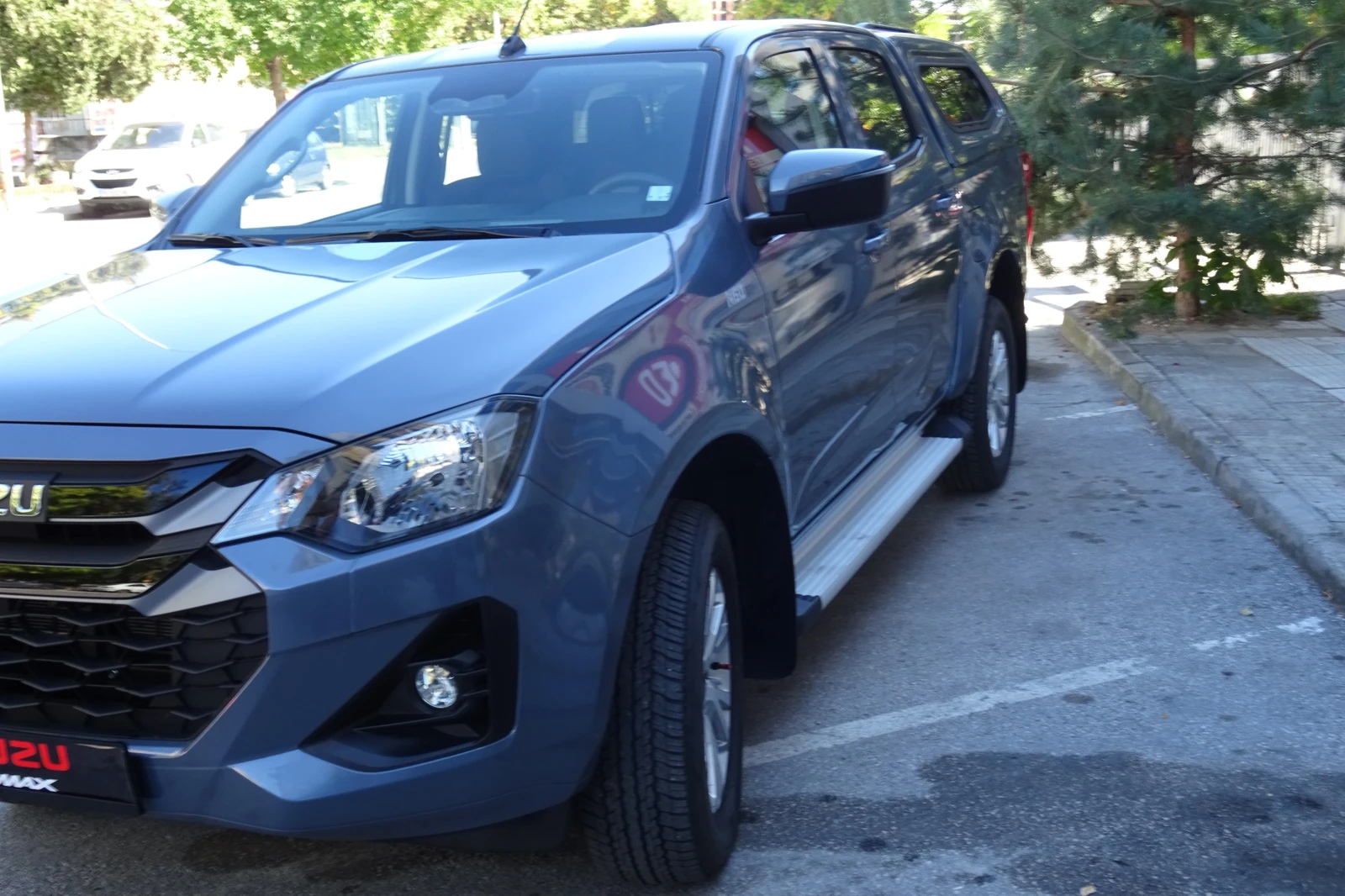 Isuzu D-max, снимка 2 - Автомобили и джипове - 56414523