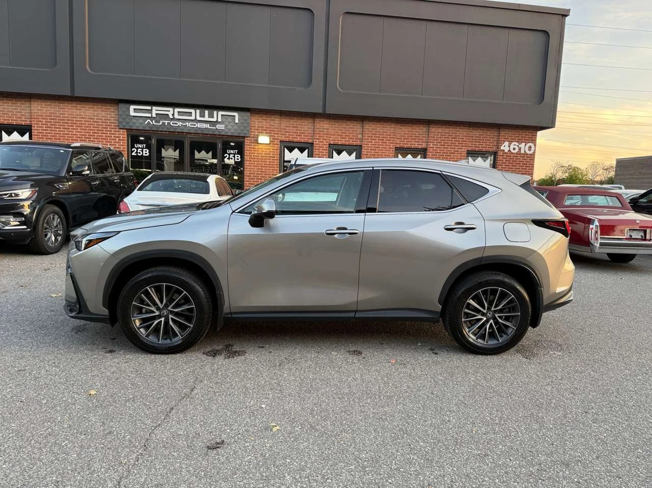 Lexus NX PREMIUM Кожен салон Панорама, снимка 4 - Автомобили и джипове - 56705596