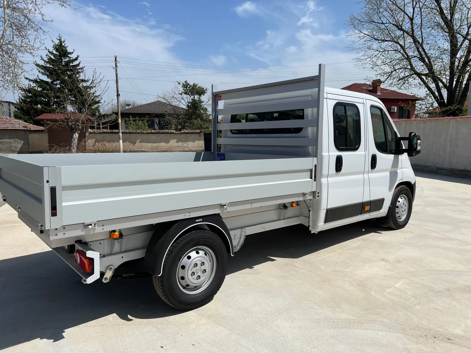 Peugeot Boxer Чисто нов с регистрация, всички документи и каско - изображение 5